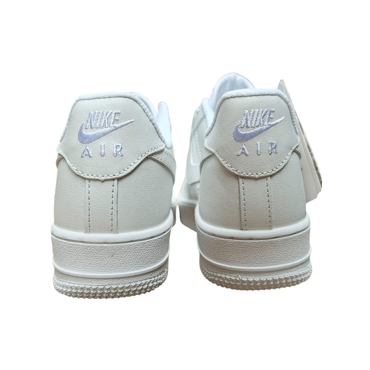 airforce 1, white sneakers. Leather shoes for both boys and Girls, ladies white shoes. Fashionable and elegant sneaker.