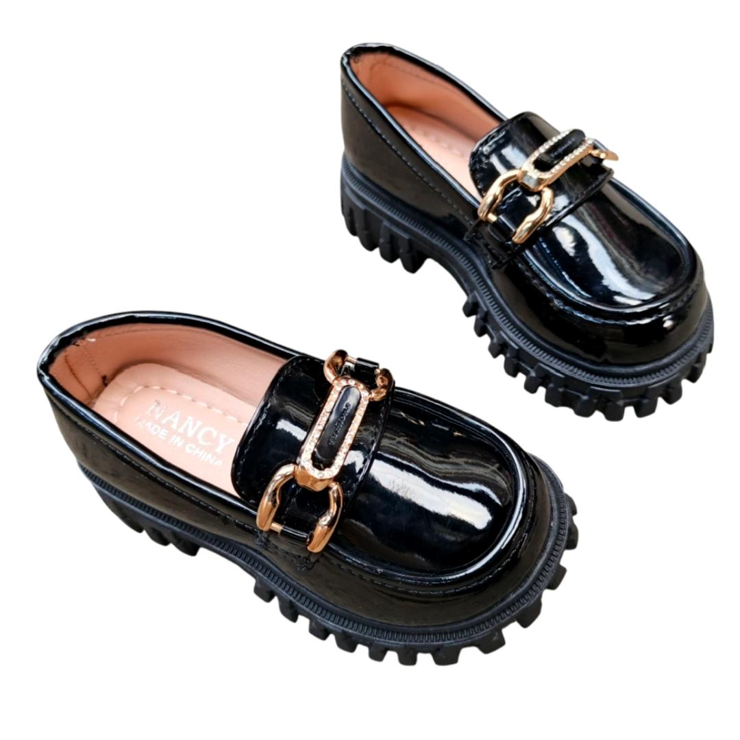 loafer for girls. Beautiful loafer, girls shoes. Pink, Beige, Black and white fancy sneakers gor girls. Best Fashion shoes.