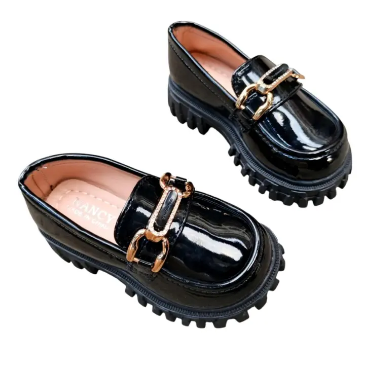loafer for girls. Beautiful loafer, girls shoes. Pink, Beige, Black and white fancy sneakers gor girls. Best Fashion shoes.