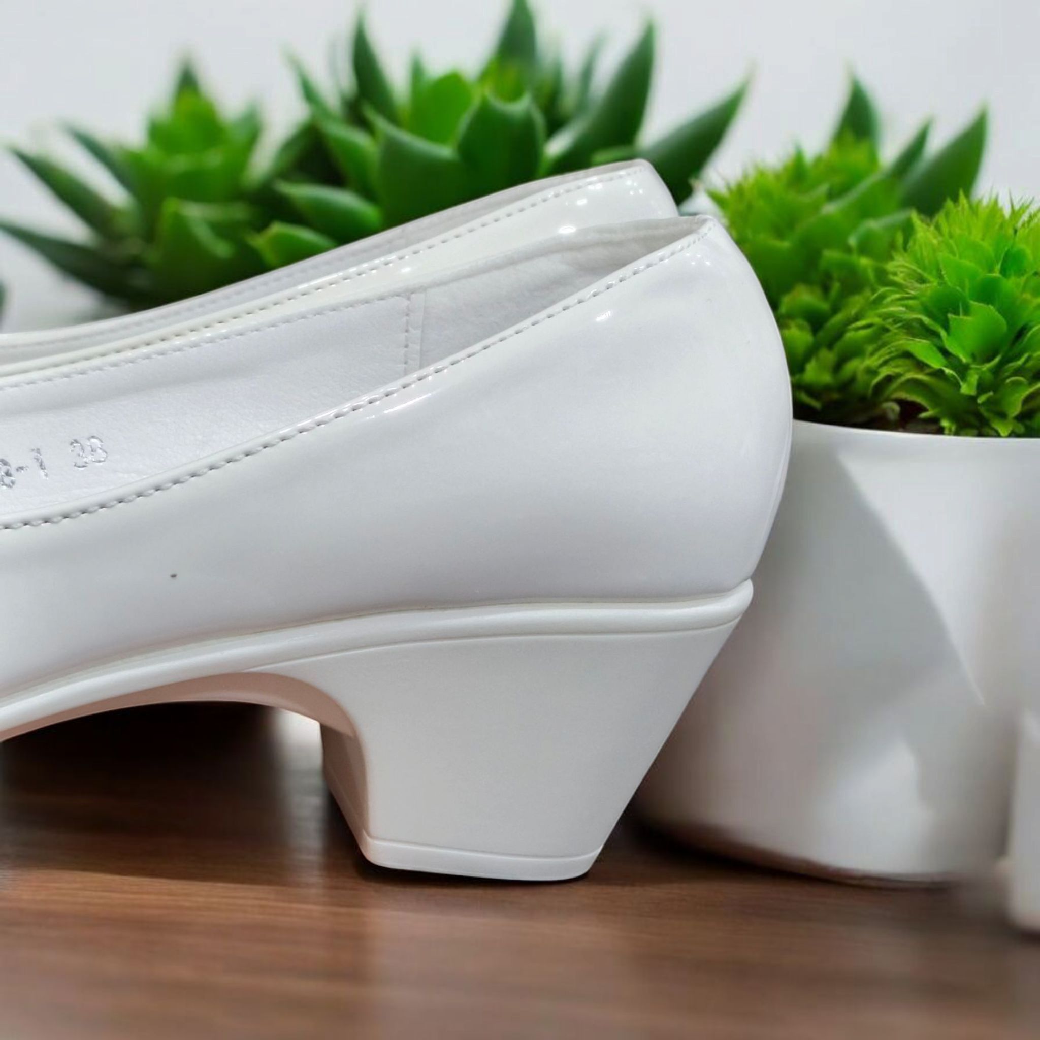 Women shoes high heel pumps. Party round Toe polyurethane leather. Classic all White official shoes for women.