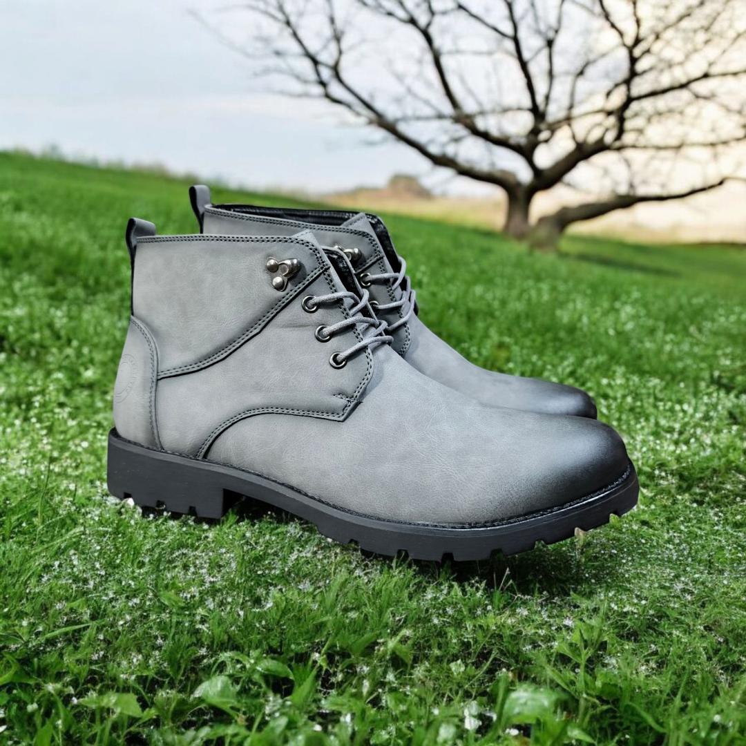 Lacazette Fashion Men's Grey Leather Casual Boots. Men's Grey Mid-Top Leather Boots, Lace-Up Ankle Boots for Men. Versatile Grey Leather Boots for Everyday Wear.