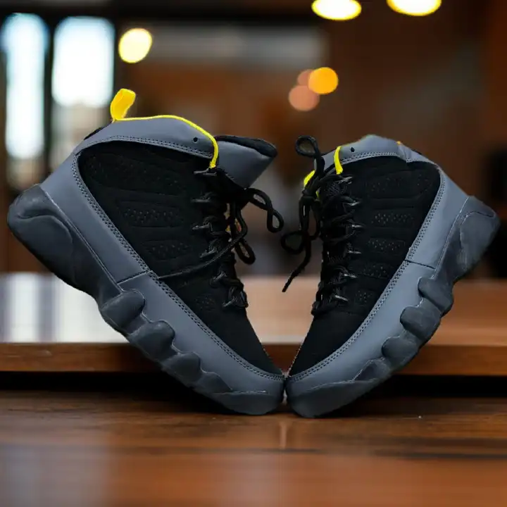 Ariana J9 Retro boot NRG. Men sneakers grey black blue, grey black yellow and grey black red. High top sneaker boot with combination of suede and leather.
