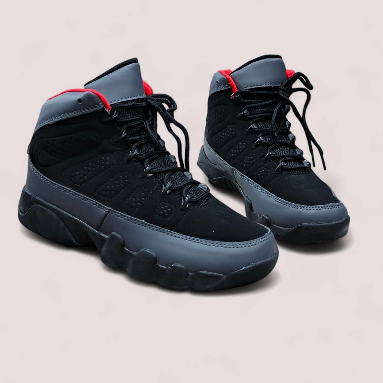 Ariana J9 Retro boot NRG. Men sneakers grey black blue, grey black yellow and grey black red. High top sneaker boot with combination of suede and leather.