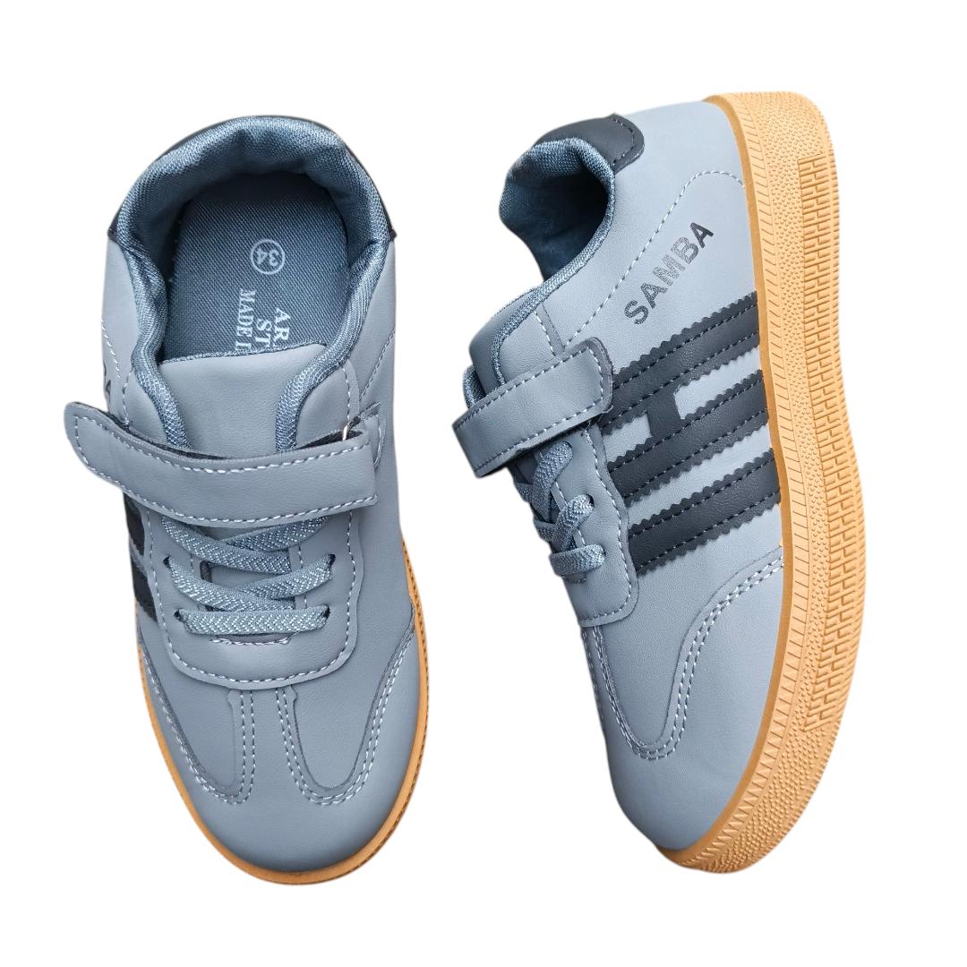 SAMBA SNEAKERS FOR KIDS. LIGHT WEIGHT FASHION SPORT SHOES FOR BOTH BOYS AND GIRLS. VARIETY OF COLORS AVIALABLE.
