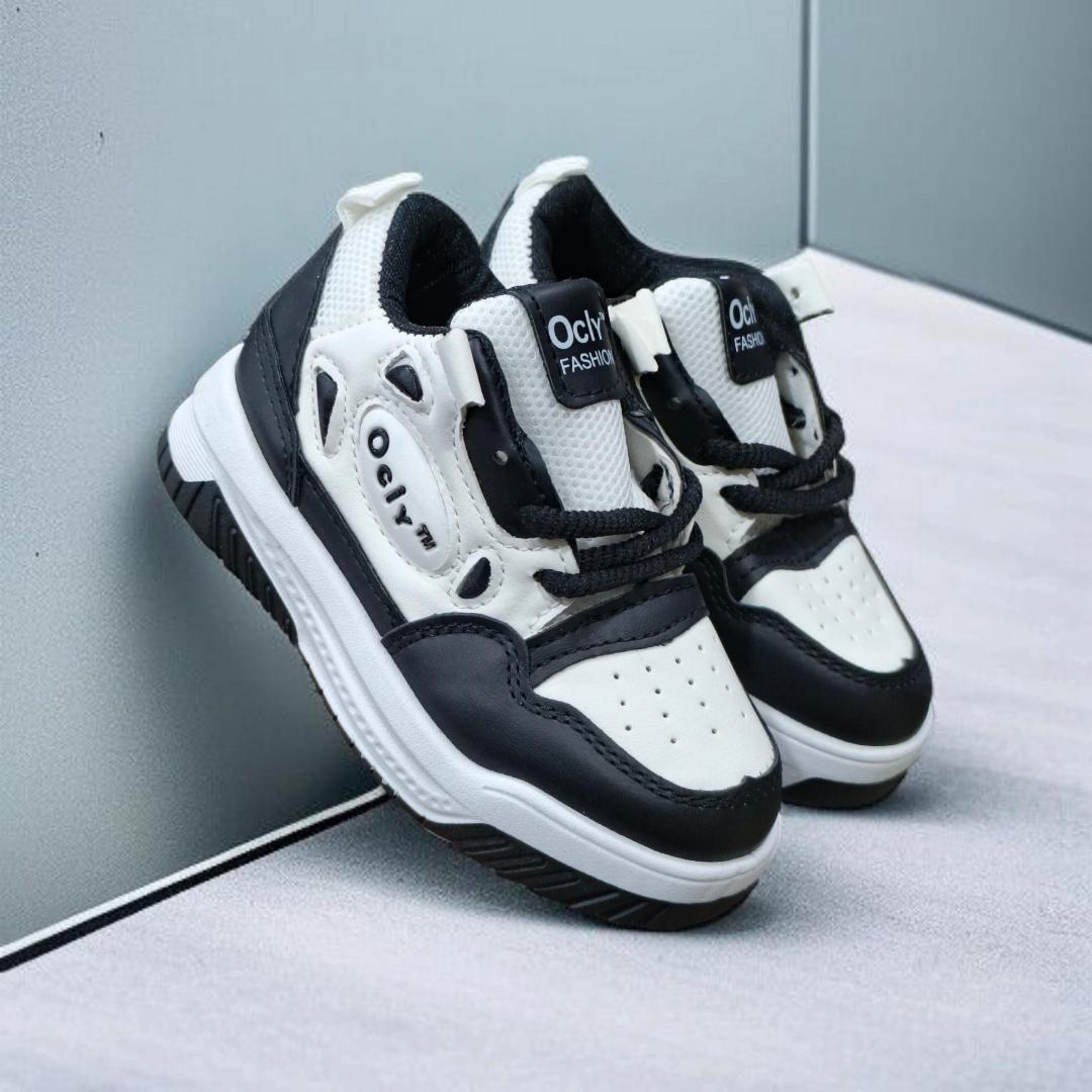 Toddlers Sport kid Designer kids Shoes Thick Sole Casual Sneakers Sports.  Vulcanized Sneakers, chunky laces sport shoes. Boys and girls sneaker sport shoes.