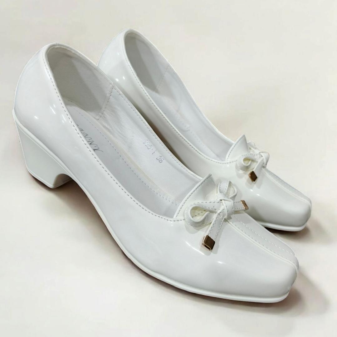 Women shoes high heel pumps. Party round Toe polyurethane leather. Classic all White official shoes for women.