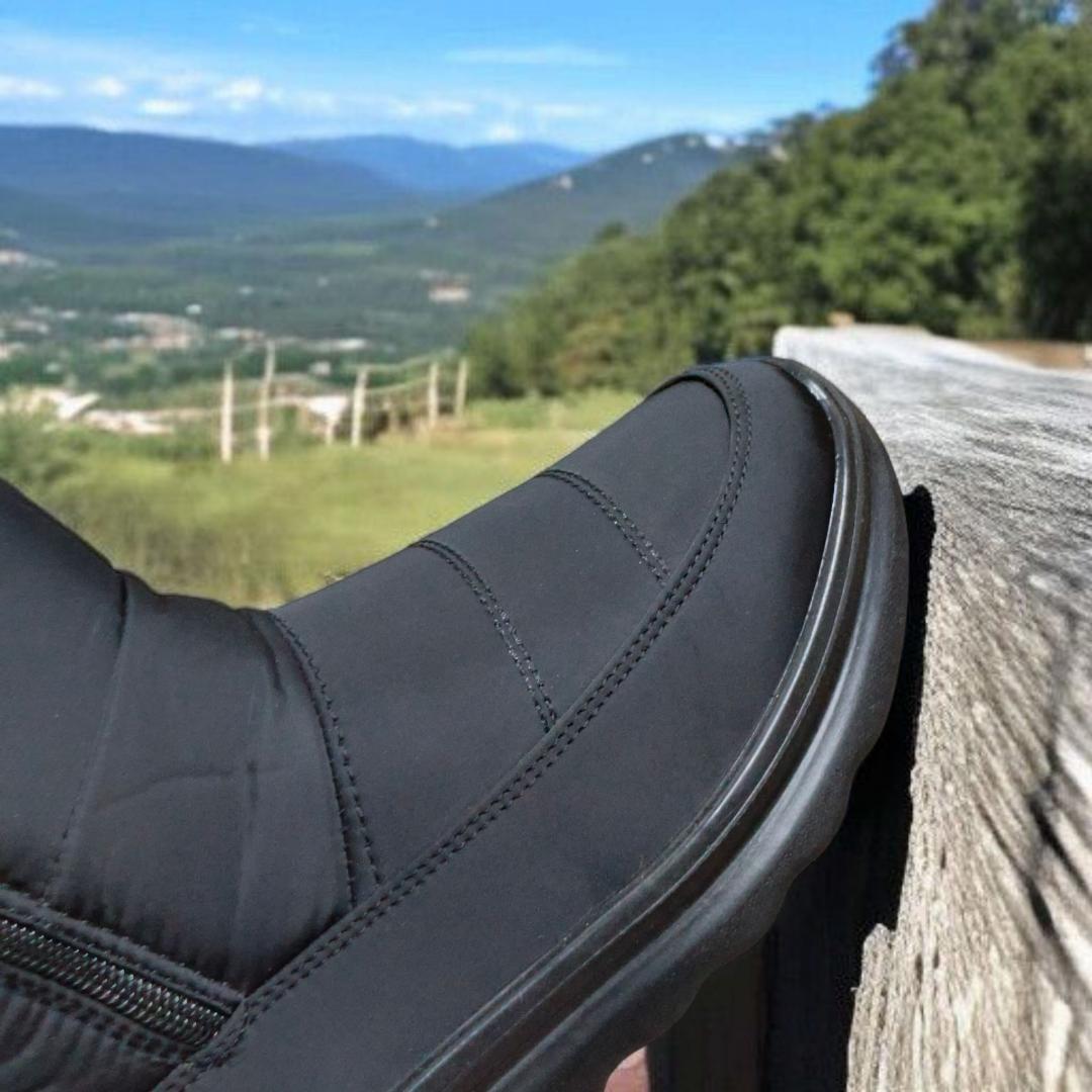 Women warm boots, Fashion ladies boots. Ankle boots, waterproof shoes. Women zipper boots. Flat casual winter boots.