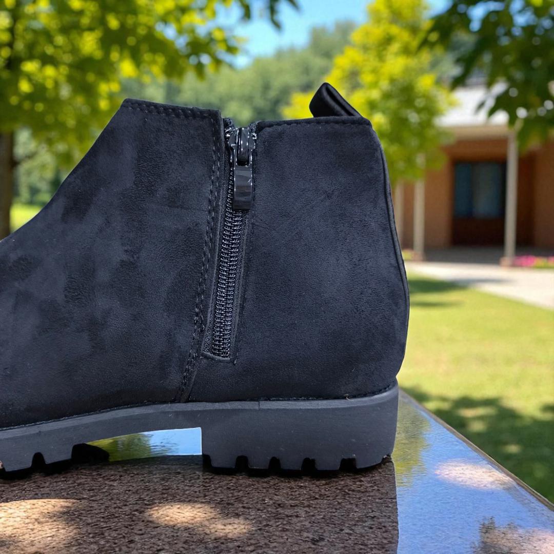 Men's black Suede Chelsea Boots. High-Quality black Suede Ankle Boots. Elegant Men's Chelsea Boots. Comfortable, Versatile, Luxurious,Durable & Stylish Suede Ankle Boots. Casual & Formal Boots.