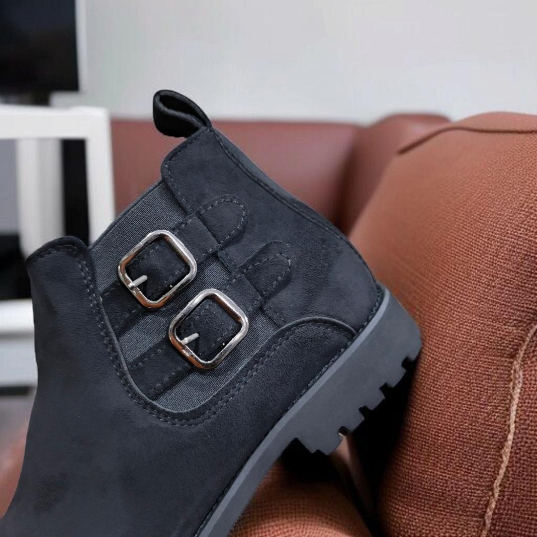 Men's black Suede Chelsea Boots. High-Quality black Suede Ankle Boots. Elegant Men's Chelsea Boots. Comfortable, Versatile, Luxurious,Durable & Stylish Suede Ankle Boots. Casual & Formal Boots.
