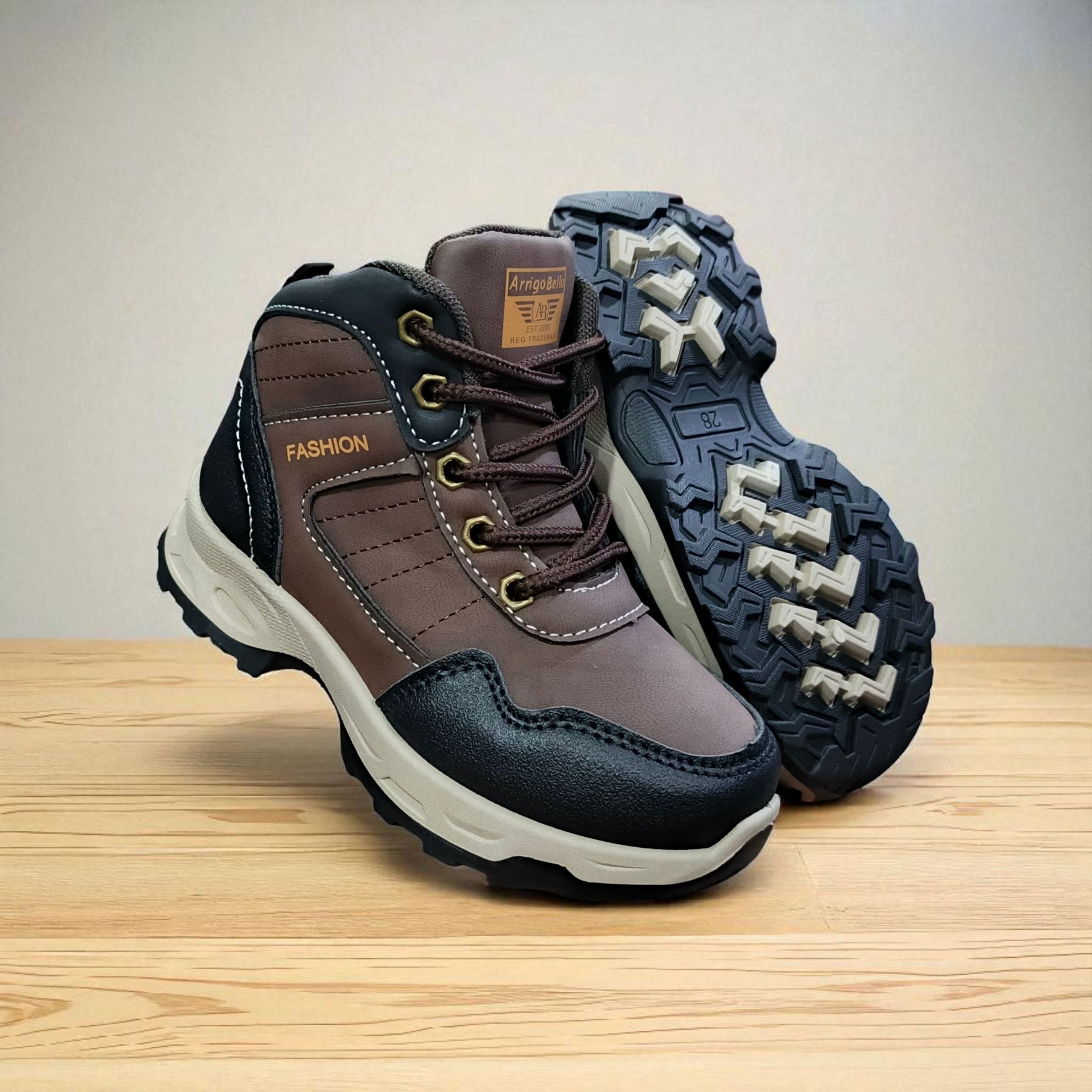 Adventure-Ready kids Boots. Unisex Comfortable and ateady, stylish durable kids walking shoes. Kids hiking, multi-sport shoes.