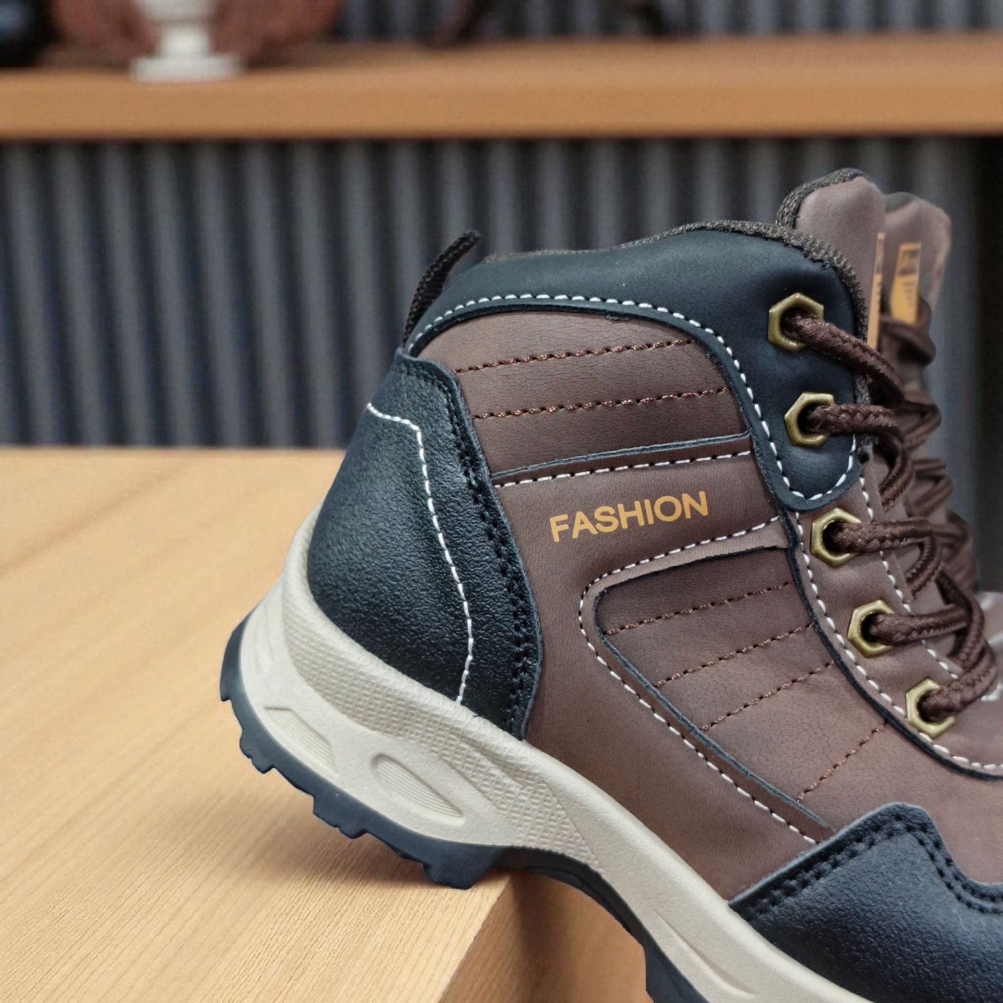 Adventure-Ready kids Boots. Unisex Comfortable and ateady, stylish durable kids walking shoes. Kids hiking, multi-sport shoes.