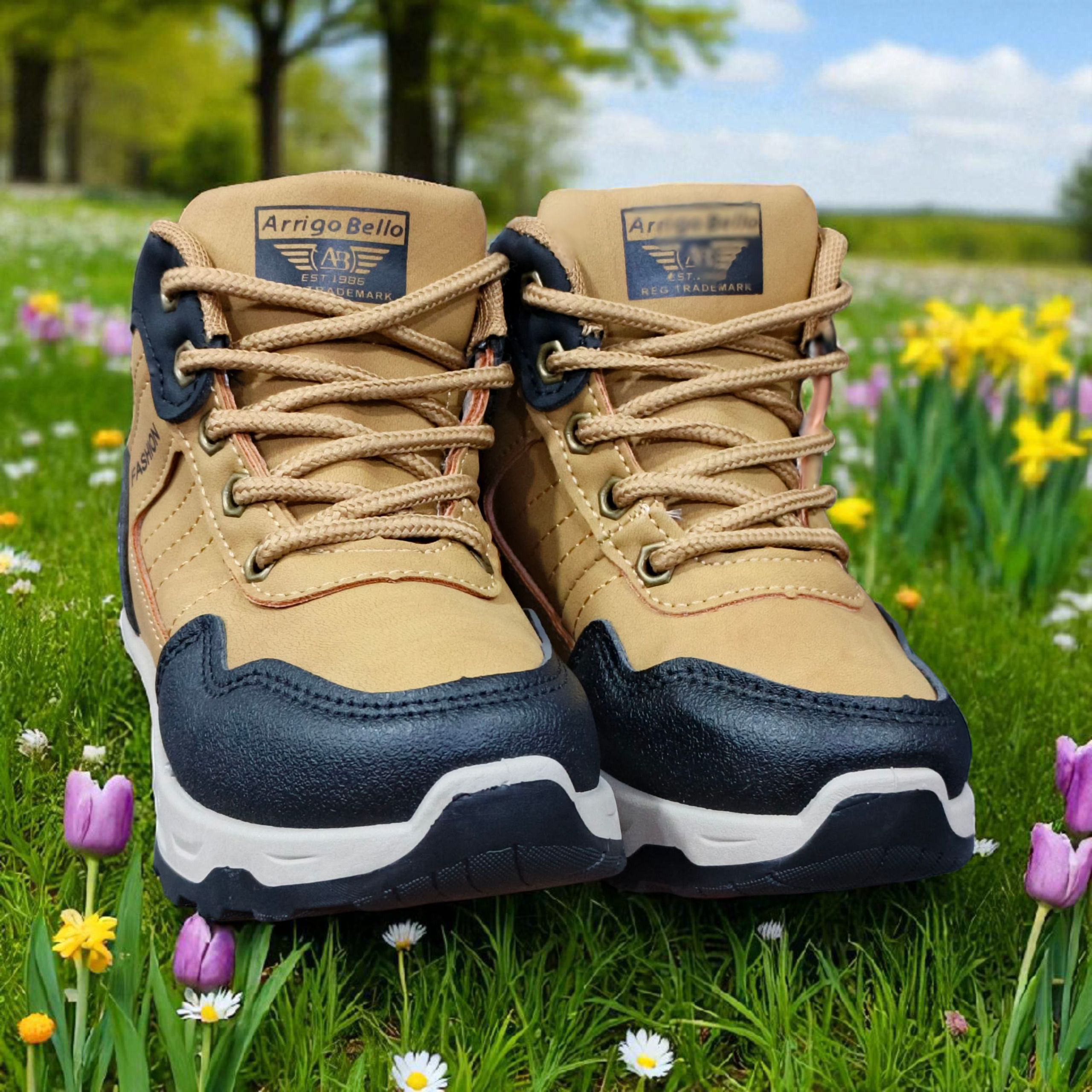 Adventure-Ready kids Boots. Unisex Comfortable and ateady, stylish durable kids walking shoes. Kids hiking, multi-sport shoes.