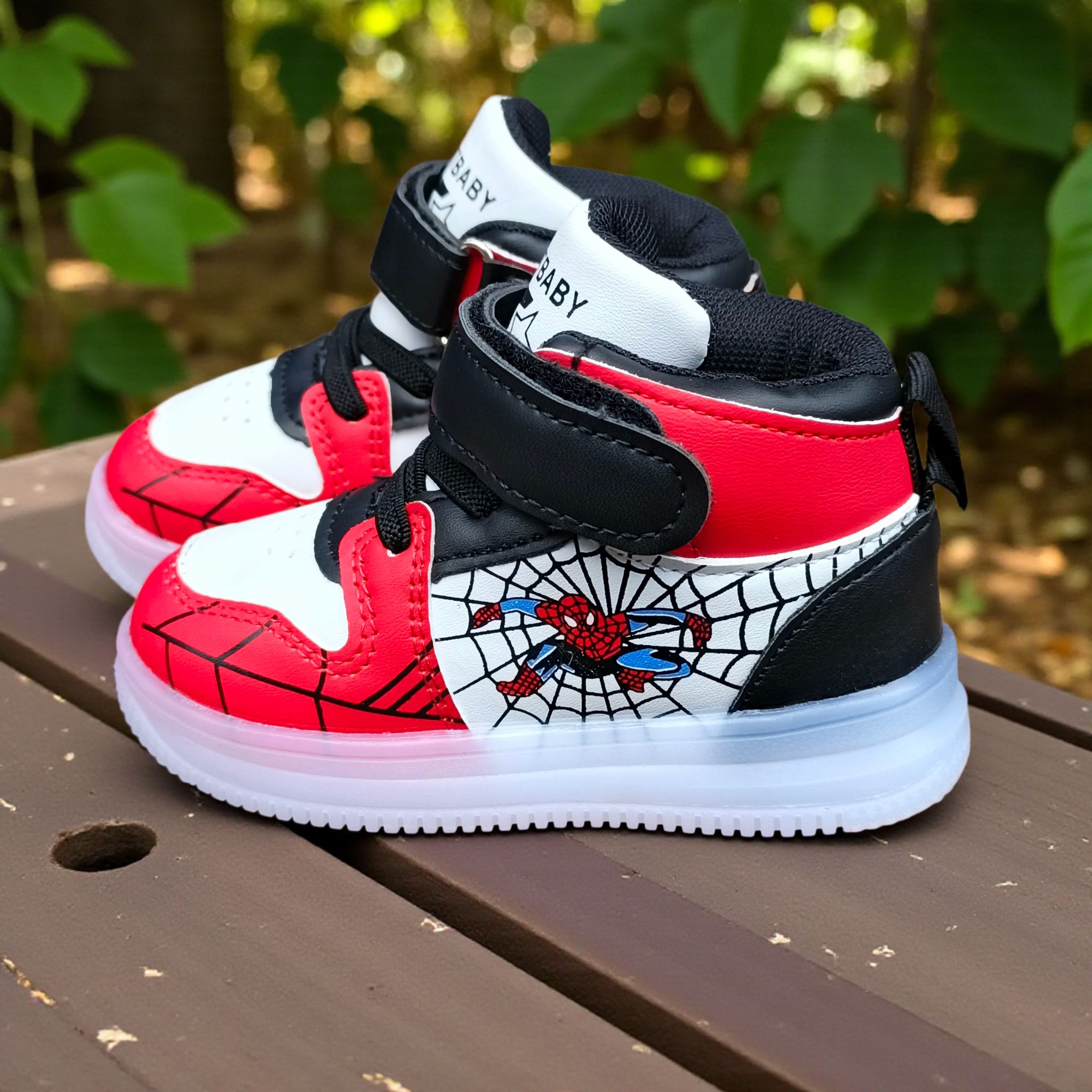 Marvel Spider Man Light-up High-top Sneakers for Boys. Red, black & white web design. Spiderman Flashing high-top shoes for toddler or little boys. Durable Hight-top Sneakers with Iconic Webbing, Red