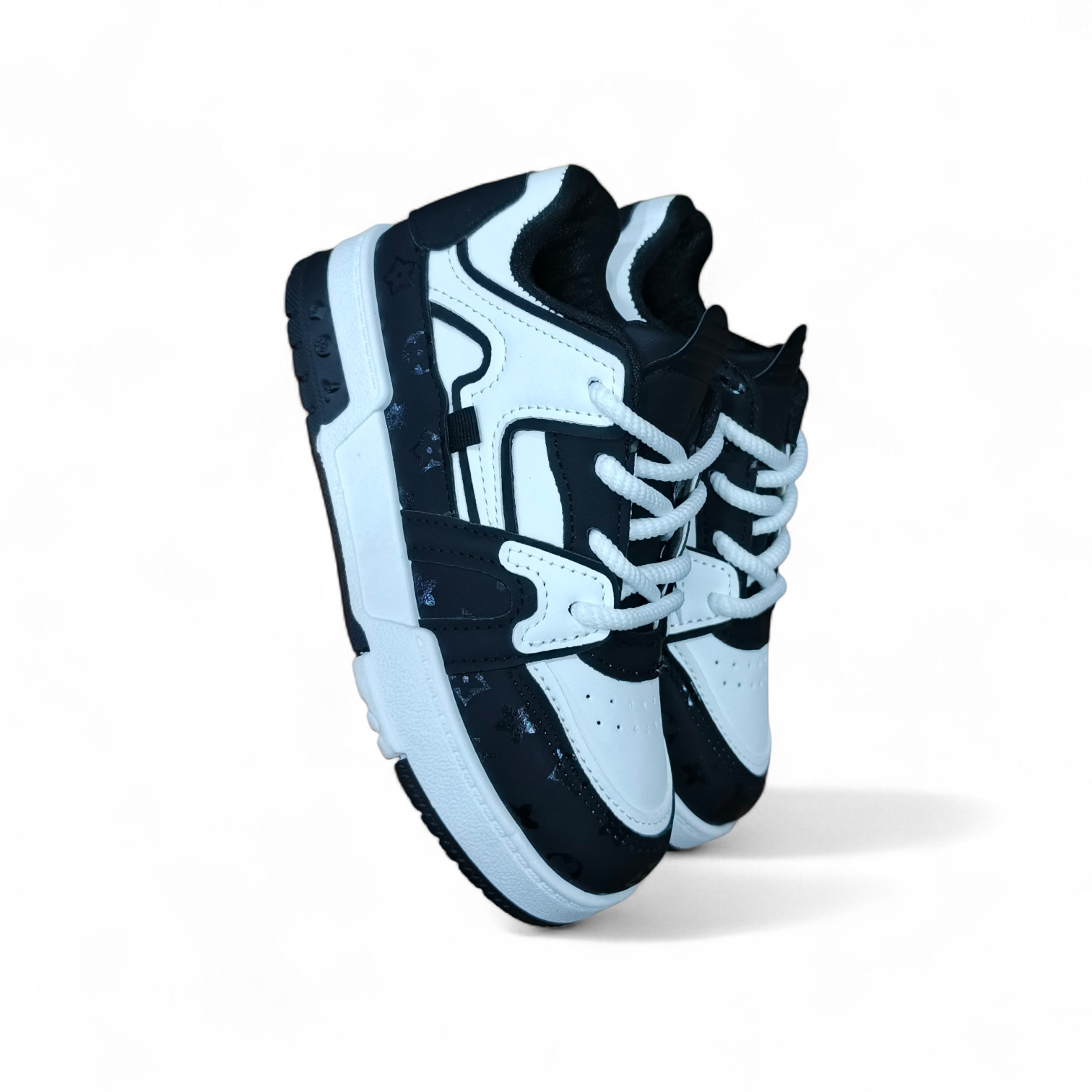 Classic Black & White Kids' Sneakers. Durable and stylish sneaker for Kids. Kids Everyday sneakers. Two tone shoes, lightweight and supportive sneaker trainers, easy to wear and durable.