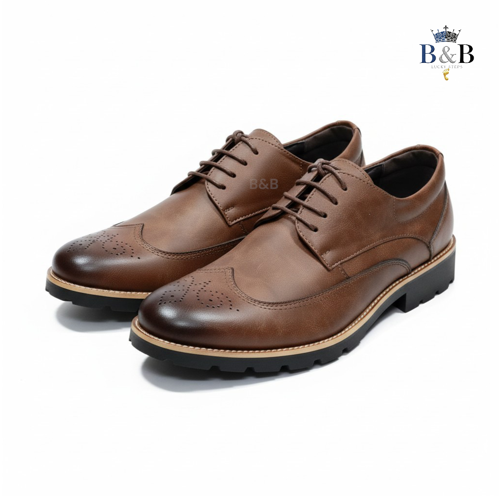 Low-cut Lacazette official casual men shoes. A sharp pair of Wingtip Derbies with a rugged twist. Commuter-Sole Brogue Oxfords official shoes. Tooled Leather Derby with Contrast Welt.