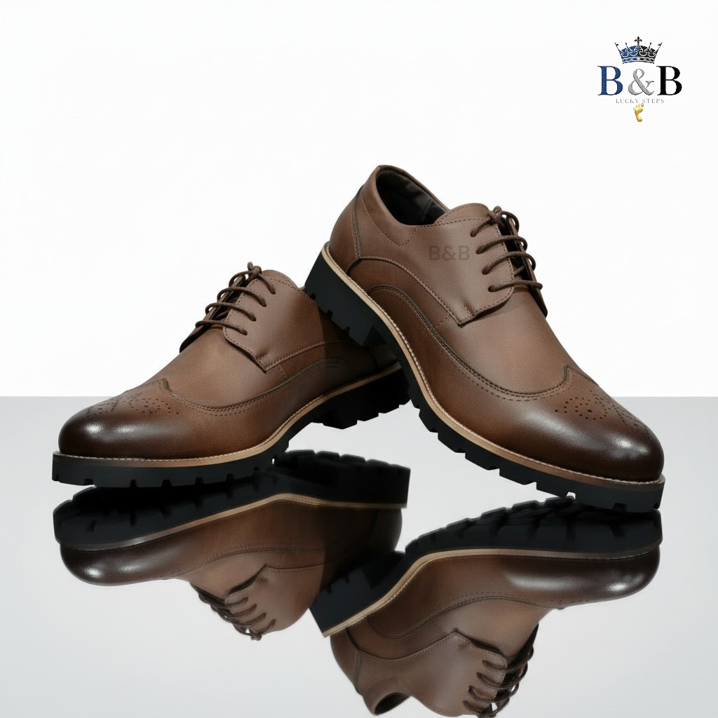 Low-cut Lacazette official casual men shoes. A sharp pair of Wingtip Derbies with a rugged twist. Commuter-Sole Brogue Oxfords official shoes. Tooled Leather Derby with Contrast Welt.