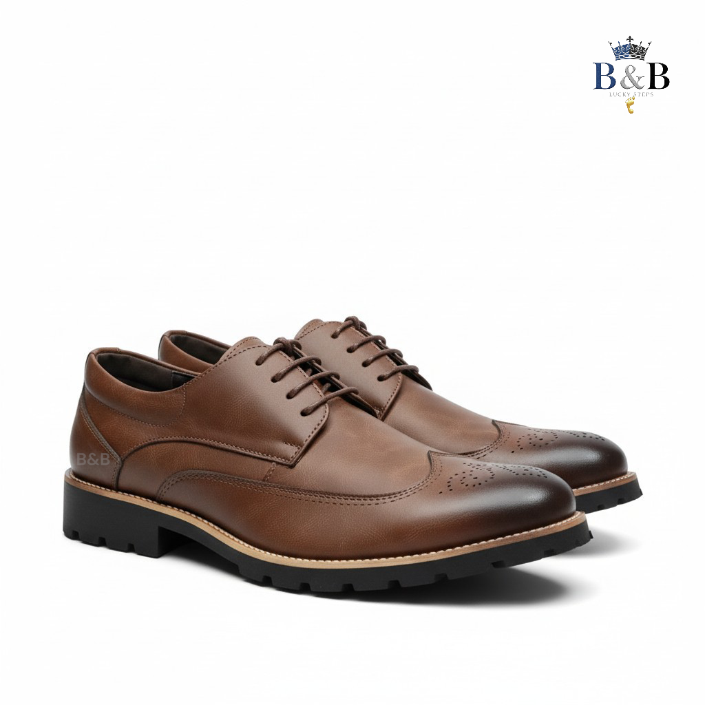 Low-cut Lacazette official casual men shoes. A sharp pair of Wingtip Derbies with a rugged twist. Commuter-Sole Brogue Oxfords official shoes. Tooled Leather Derby with Contrast Welt.