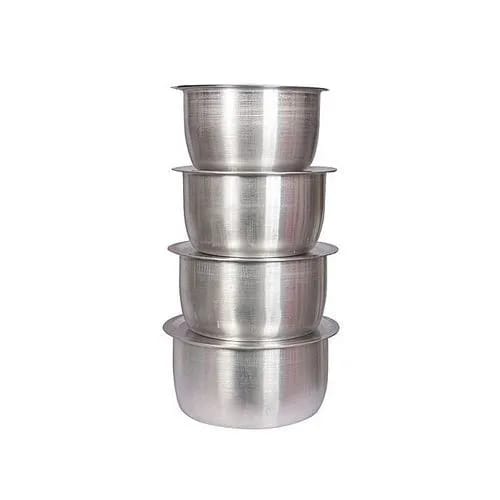 4 Pcs Set Of Stainless Aluminium Sufuria cooking utensils Set of Medium Size Sufurias Stainless aluminium offers optimal cooking performance. Stainless steel lids Ideal for open charcoal jiko or fire,