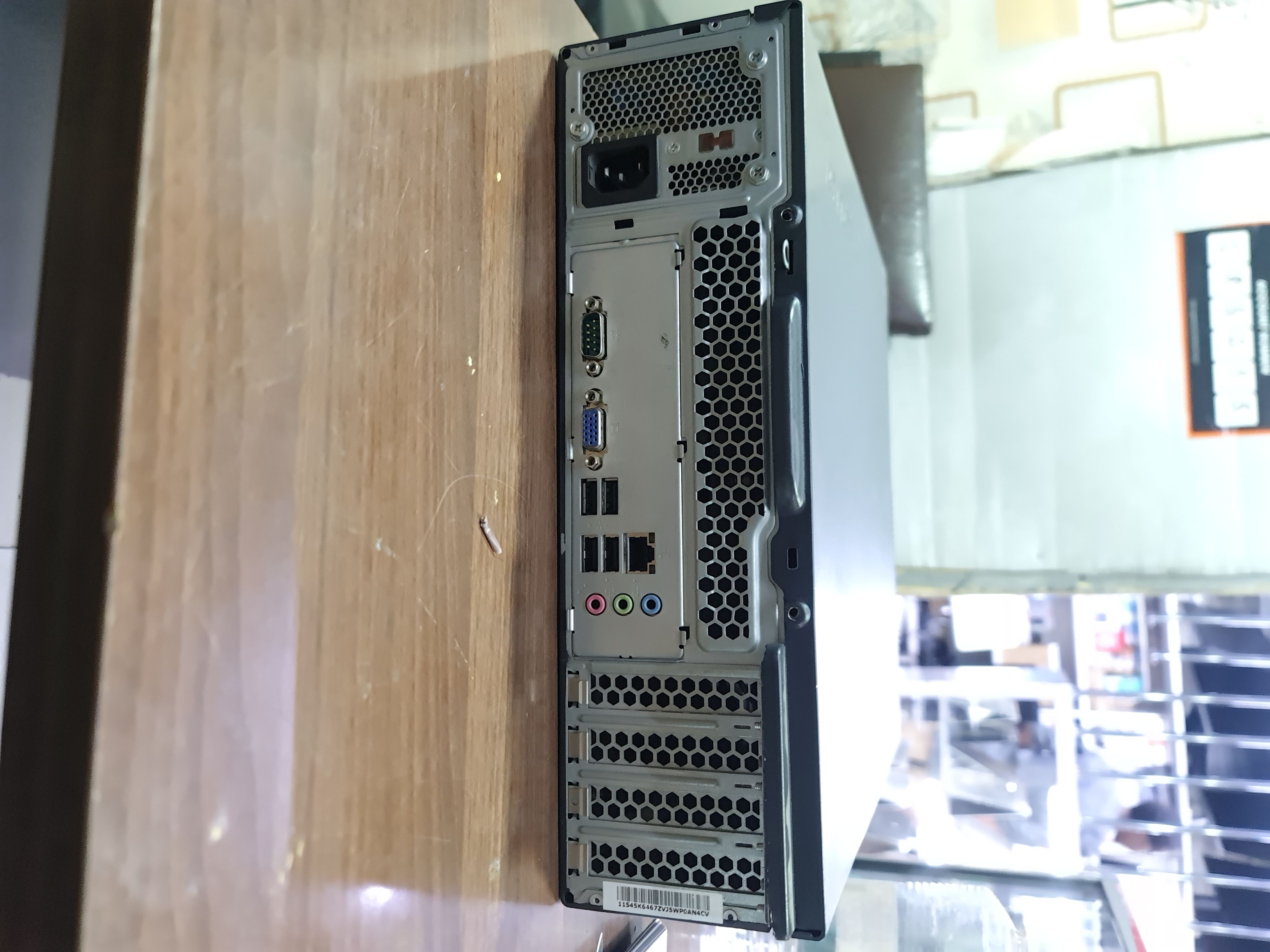 Lenovo ThinkCentre M58e Desktop - 2.9GHz - 4GB DDR2 SDRAM - 250GB - DVD-Writer - Gigabit Ethernet - Windows Vista Business - Small Form Factor