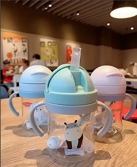 TOP QUALITY250ml Baby Water Bottle Learning Cup Anti Choke Non-spill Training Cup Leak-Proof Fee With Gravity Ball Straw