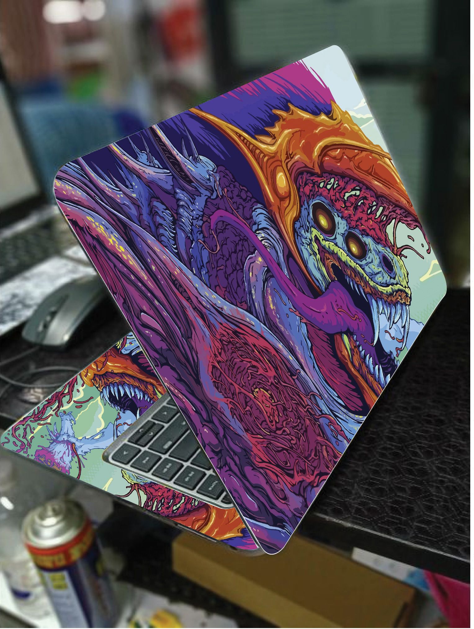 ALLIEN MONSTER ART LAPTOP SKIN/COVER/STICKER, For Laptop Size 11" 13.3" 14" 15" 15.4" 15.6 Universal Vinyl Skin Sticker Cover. AND A CUSTOM MOUSE PAD OF THE SAME