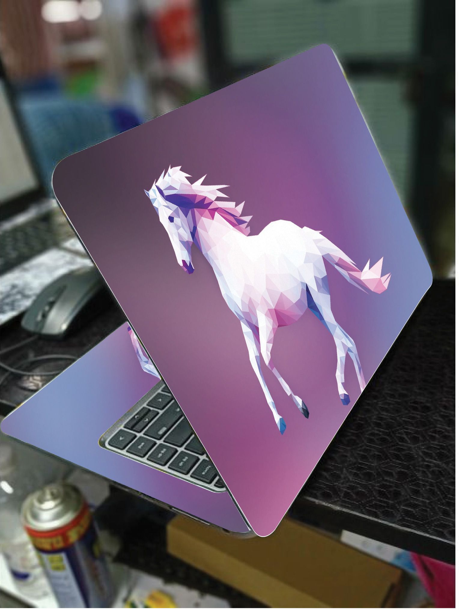 WHITE HORSE LAPTOP SKIN/COVER/STICKER, For Laptop Size 11" 13.3" 14" 15" 15.4" 15.6 Universal Vinyl Skin Sticker Cover. AND A CUSTOM MOUSE PAD OF THE SAME