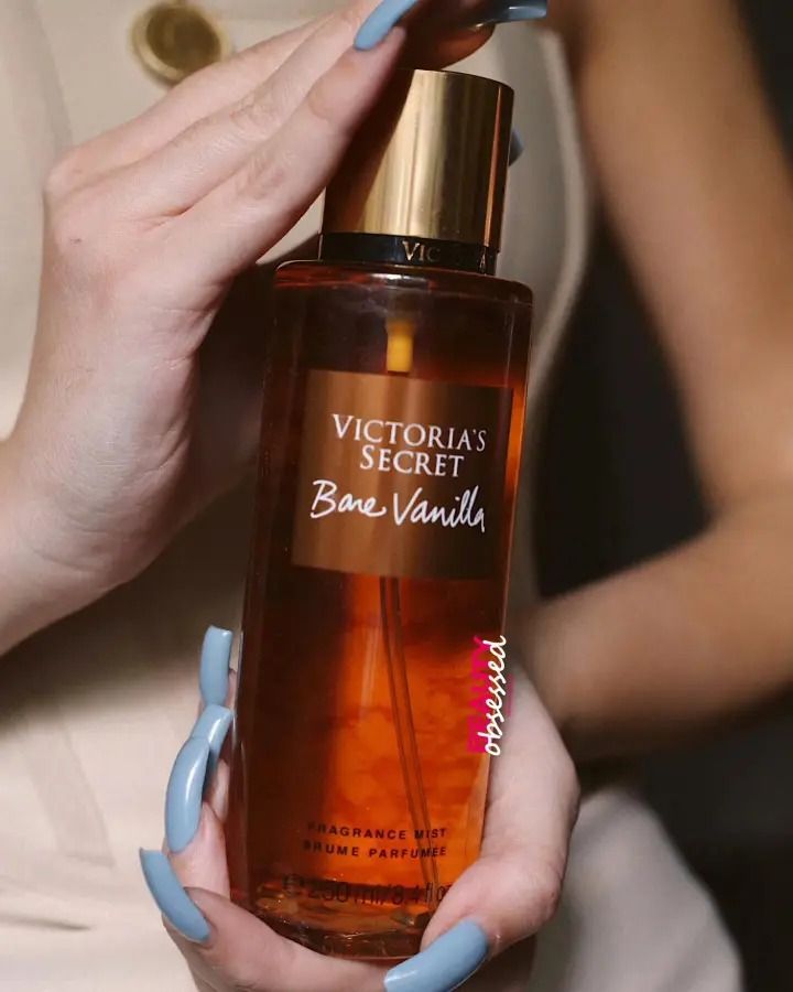 Victoria's Secret Bare Vanilla Fragrance Mist 250Ml Gourmand with Whipped Vanilla and Soft Cashmere Body Mist Perfume For Women Long Lasting Non Irritating