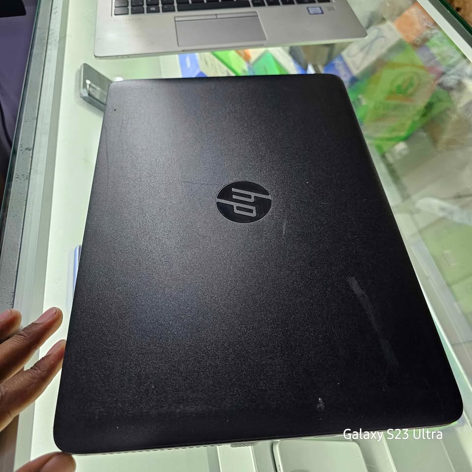 HP EliteBook 840 G2 with Intel Core i5, 8 GB RAM, and 500 GB HDD or custom SSD configuration: