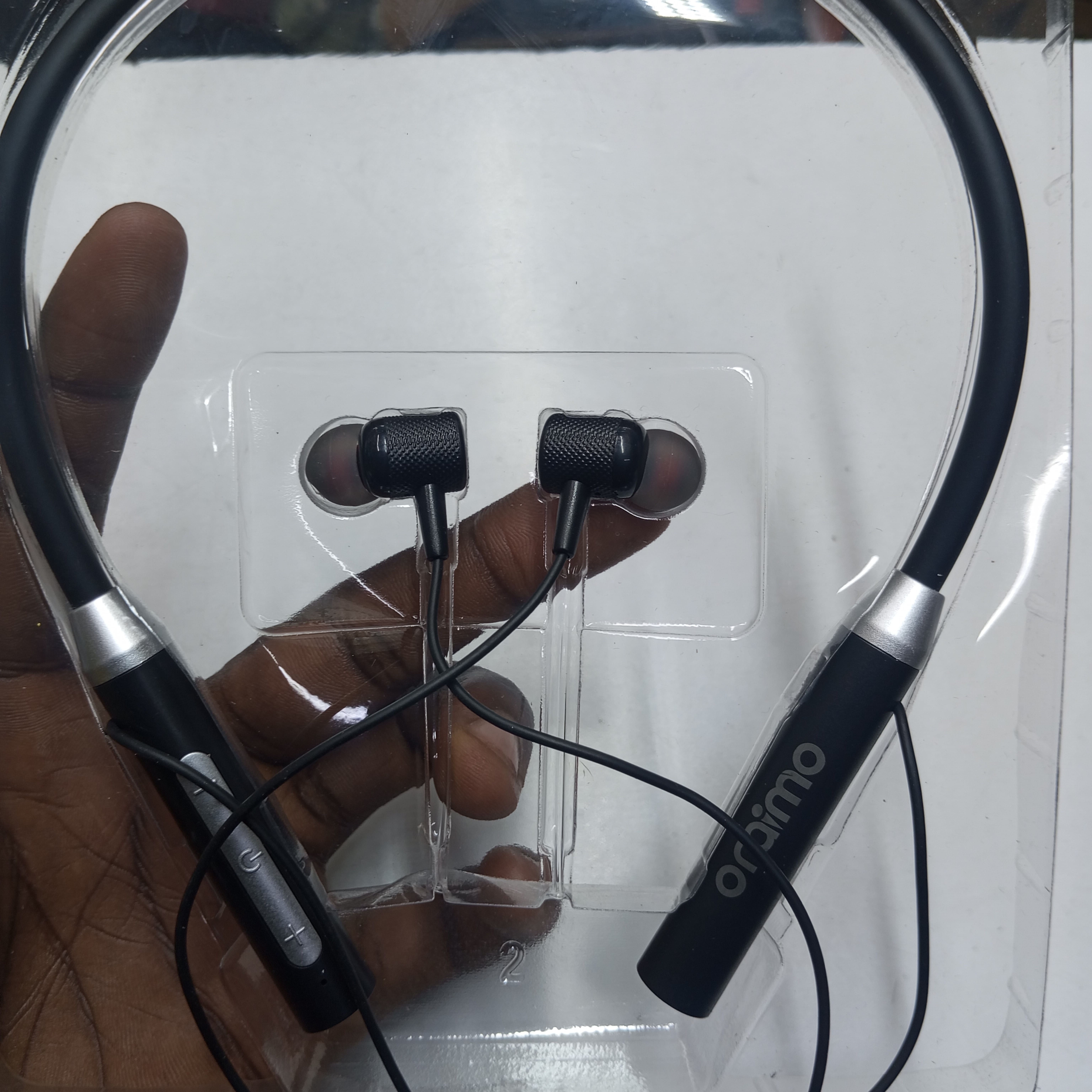 Oraimo Wireless Bluetooth Neckband, With great bass, ultimate neck comfort and comfortable earbuds