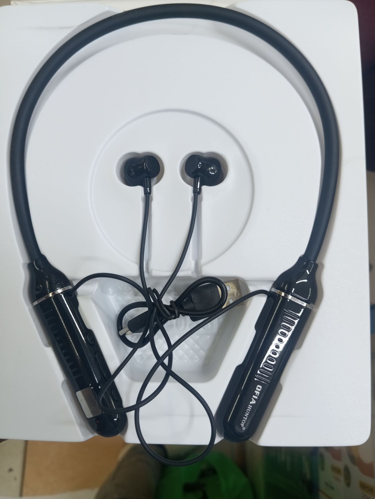 OFIA Huntop HT-085 Bluetooth Neckband Earphones – 500mAh, LED Display, 200H Standby