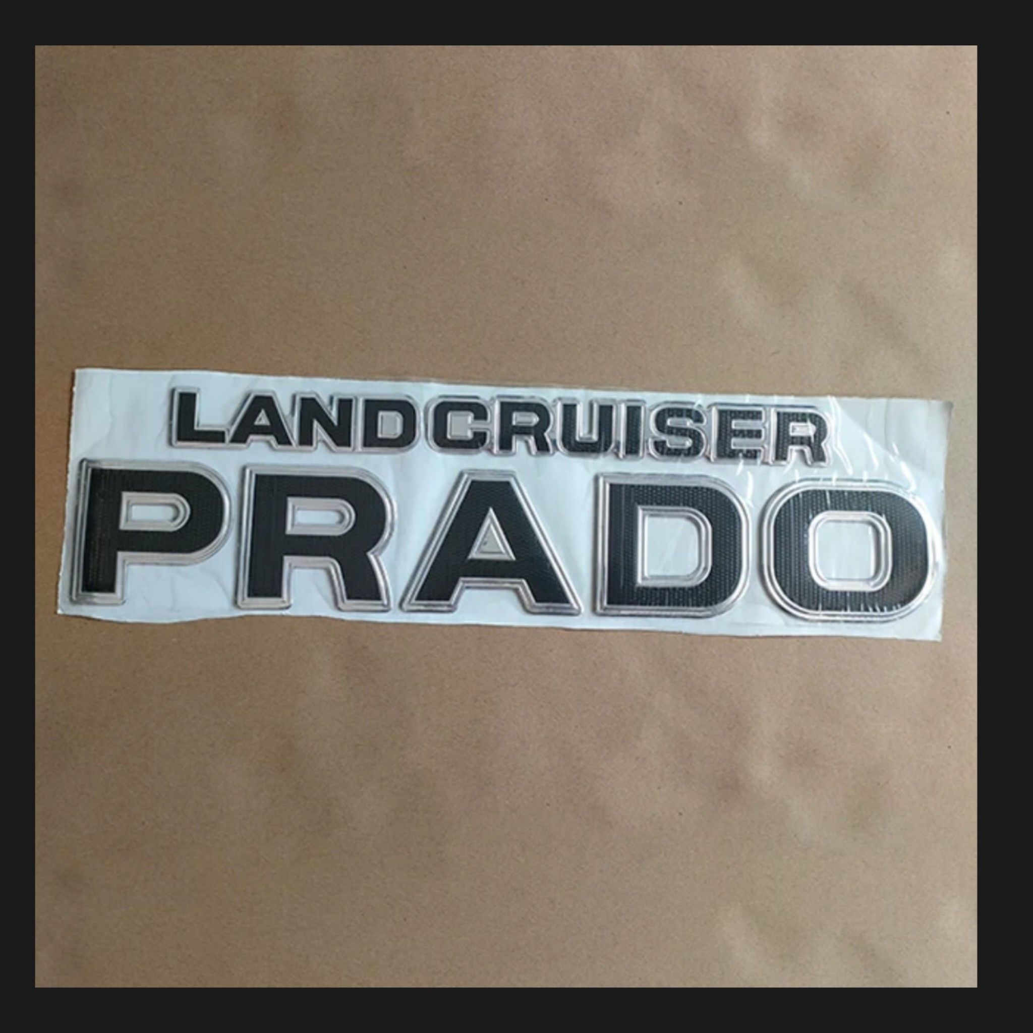 Land Cruiser Prado Emblem