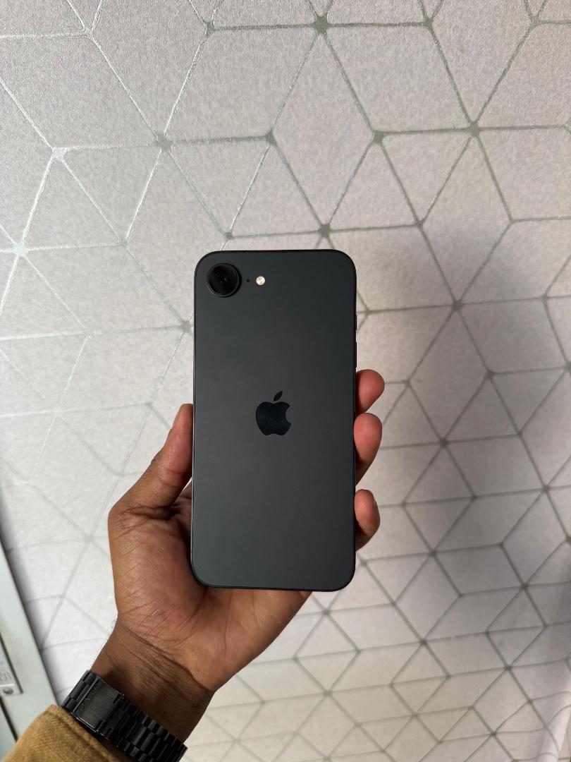 iphone 16e 256gb Brand New