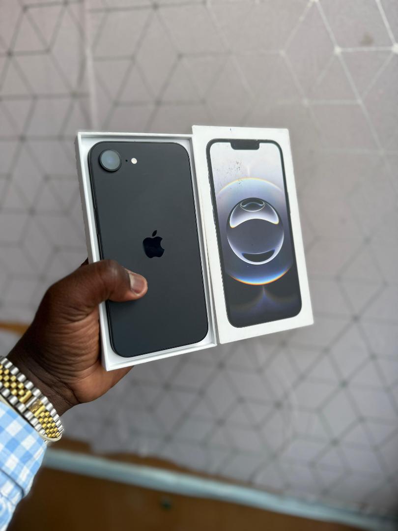 iphone 16e 256gb Brand New