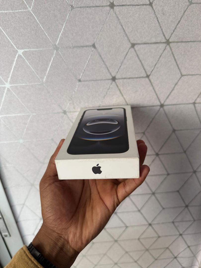 iphone 16e 256gb Brand New