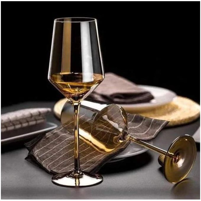 1pc Colored Wine Glasses Modern Amber Wine Glasses With Tall Long Stem and Flat Bottom,Perfect Amber Wine Stemware for Home Deco,Party