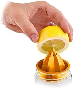 Citrus Zinger Drinking Bottle for Citrus Fruit and Racing Sports,offers an easy way to extract the juice and flavor from citrus fruits and put it directly into your water bottle.