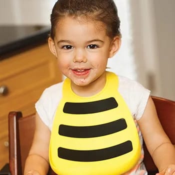 1pc Silicon beeb ,make your childs life enjoyable and keep  them clean away from food stains by using this baby feeder,its easy to clean