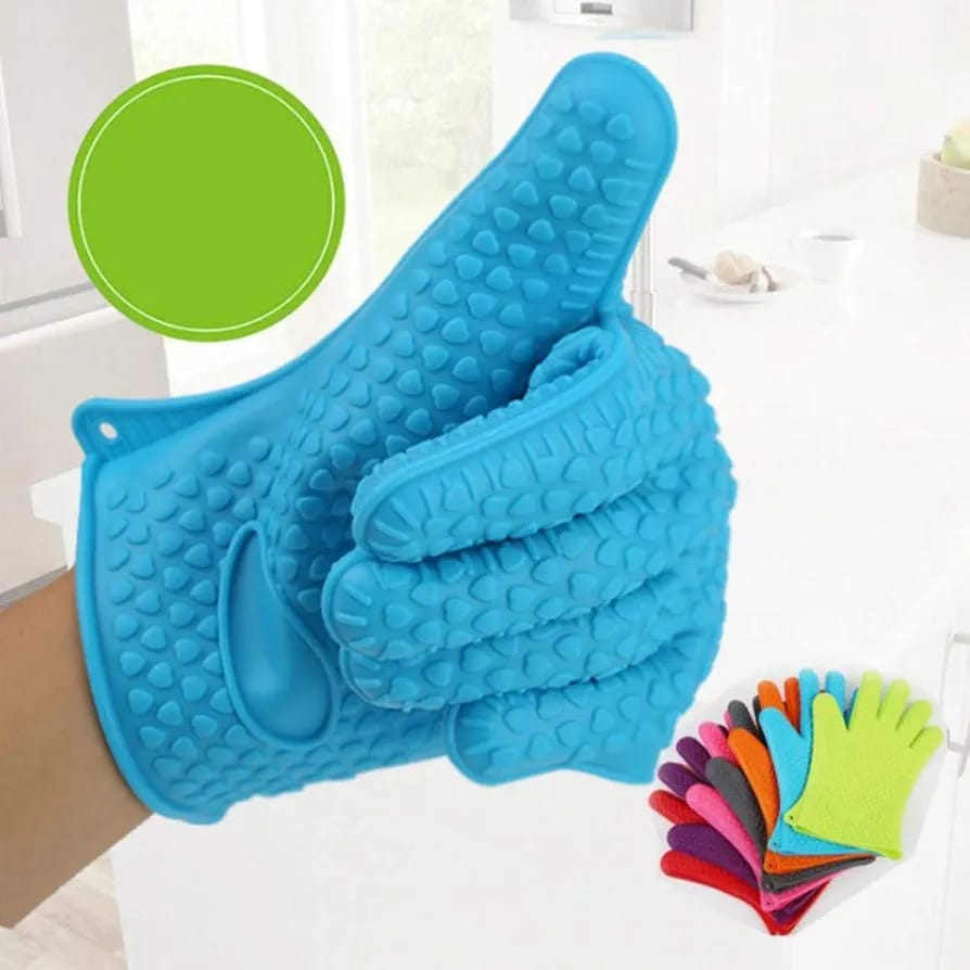 1pc silicon oven kitchen gloves,this gloves makes sure that your hands remains clean all  throug during your kitchen activities they come in a pair