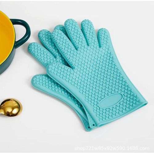 1pc silicon oven kitchen gloves,this gloves makes sure that your hands remains clean all  throug during your kitchen activities they come in a pair