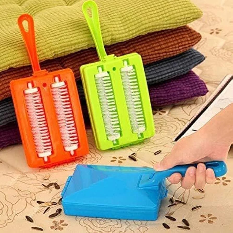 Manual carpet brush 2lines  mini vacuum cleaner Manual carpet brush vacuum cleaner, no electricity and no batteries meaning it can be used in any setting Handheld brush which can be used anywhere