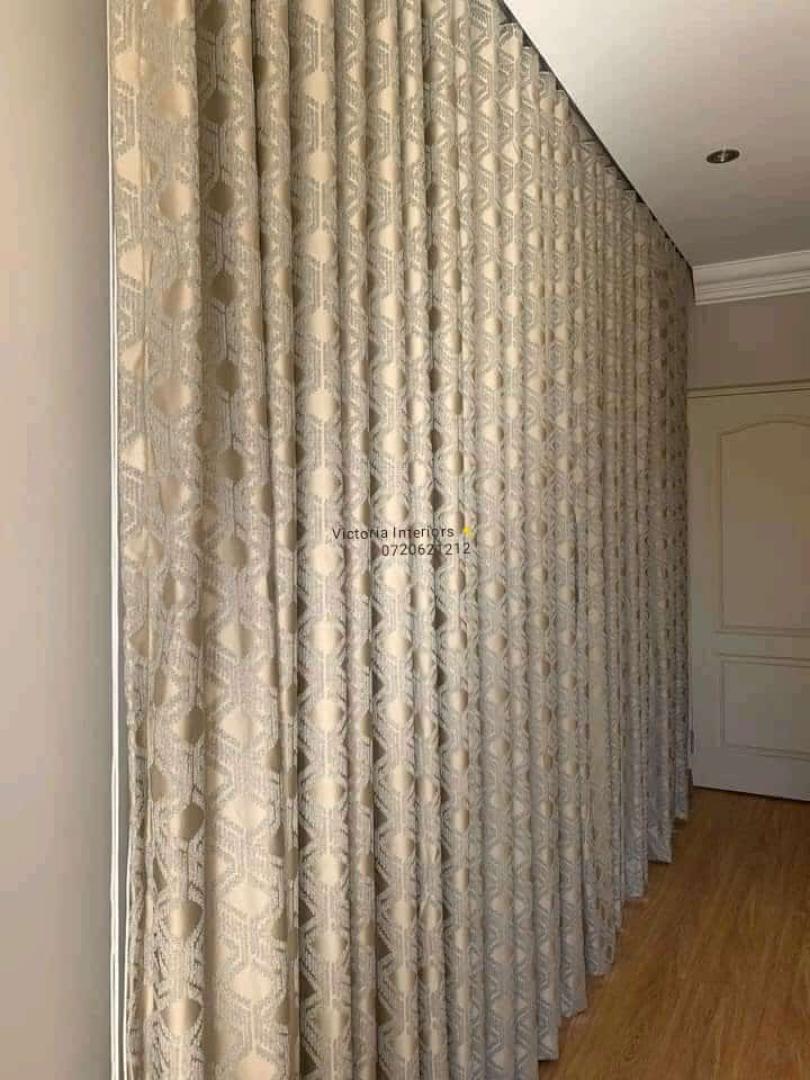 Curtains double rail/track