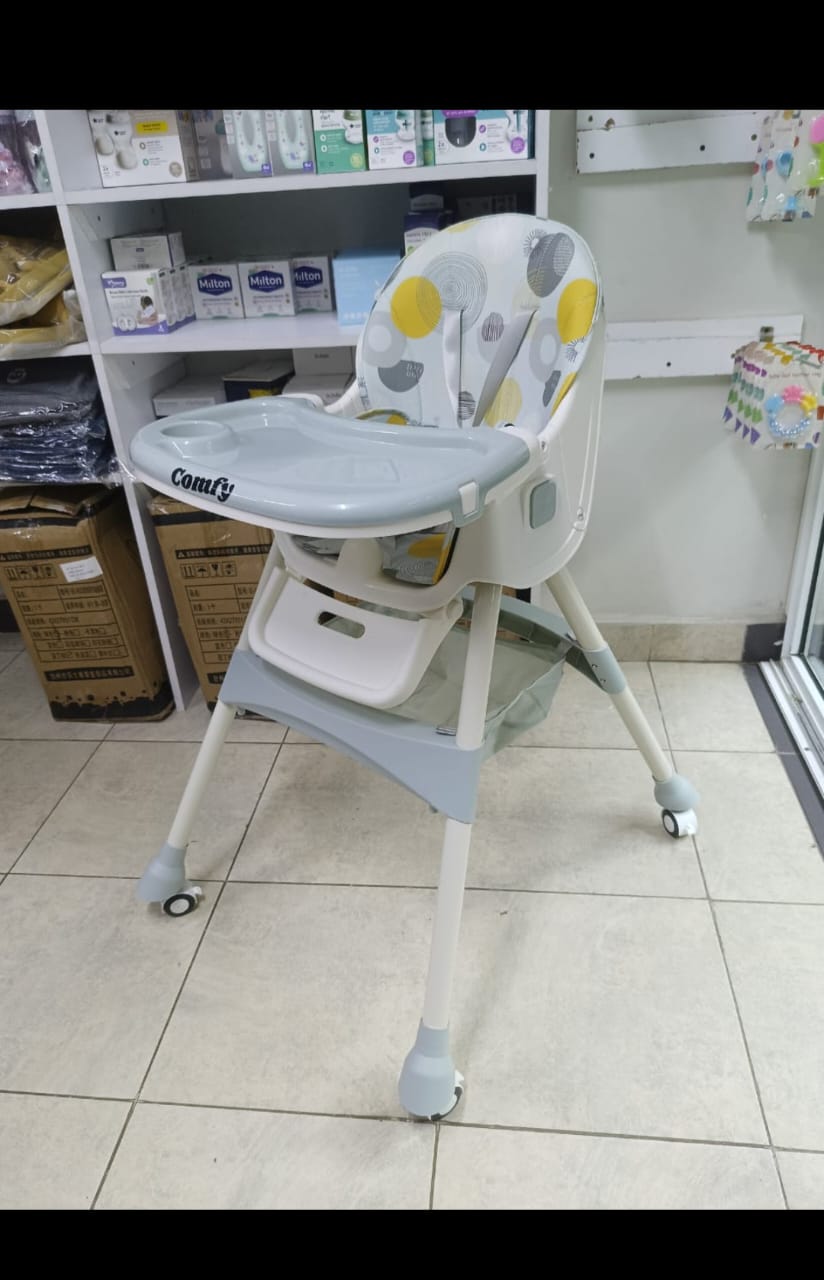 FOLDABLE FEEDDING CHAIRS