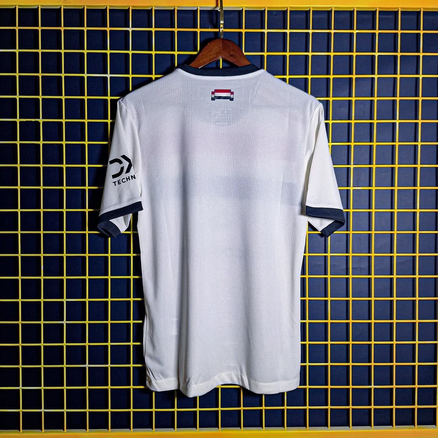 OFFER!!!! OFFER!!! Original Manchester United 24/25 Snapdragon New jersey Man u/ Man united New third new season jersey white