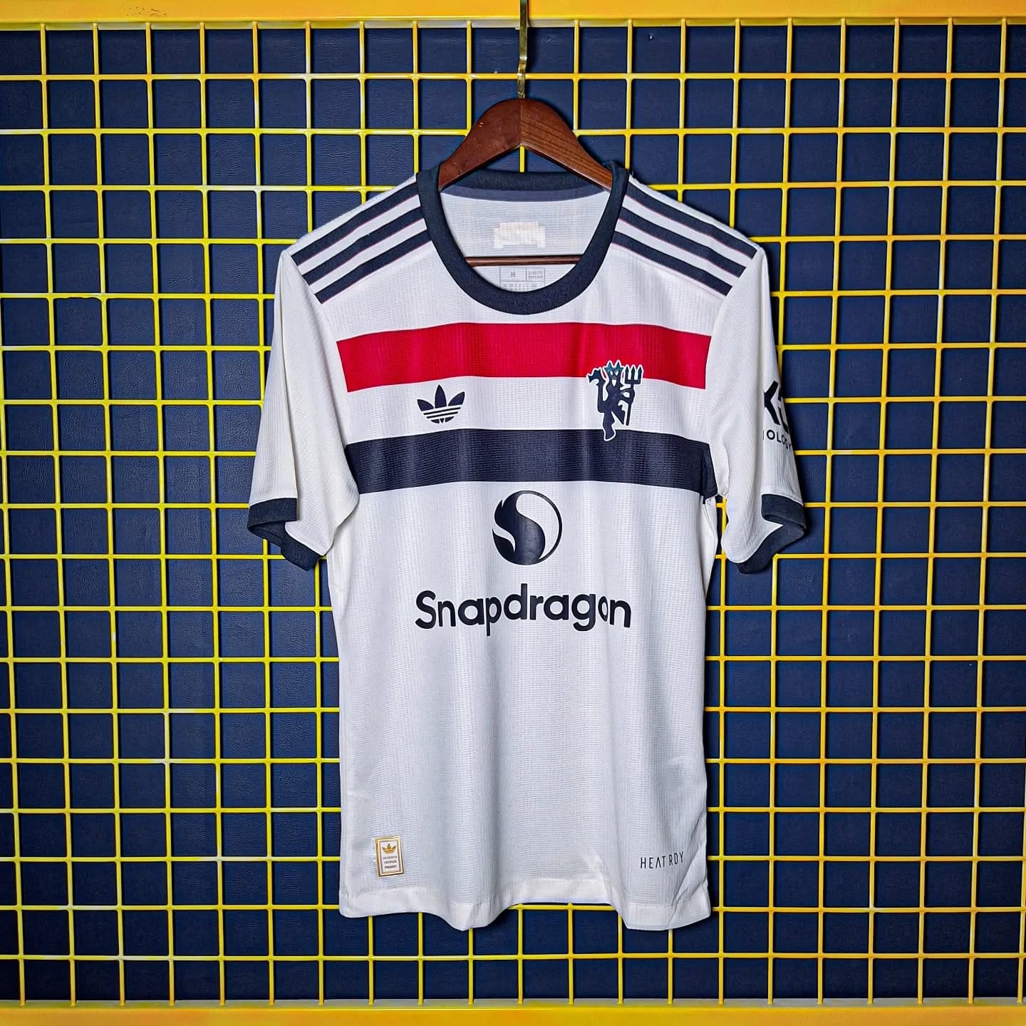 OFFER!!!! OFFER!!! Original Manchester United 24/25 Snapdragon New jersey Man u/ Man united New third new season jersey white