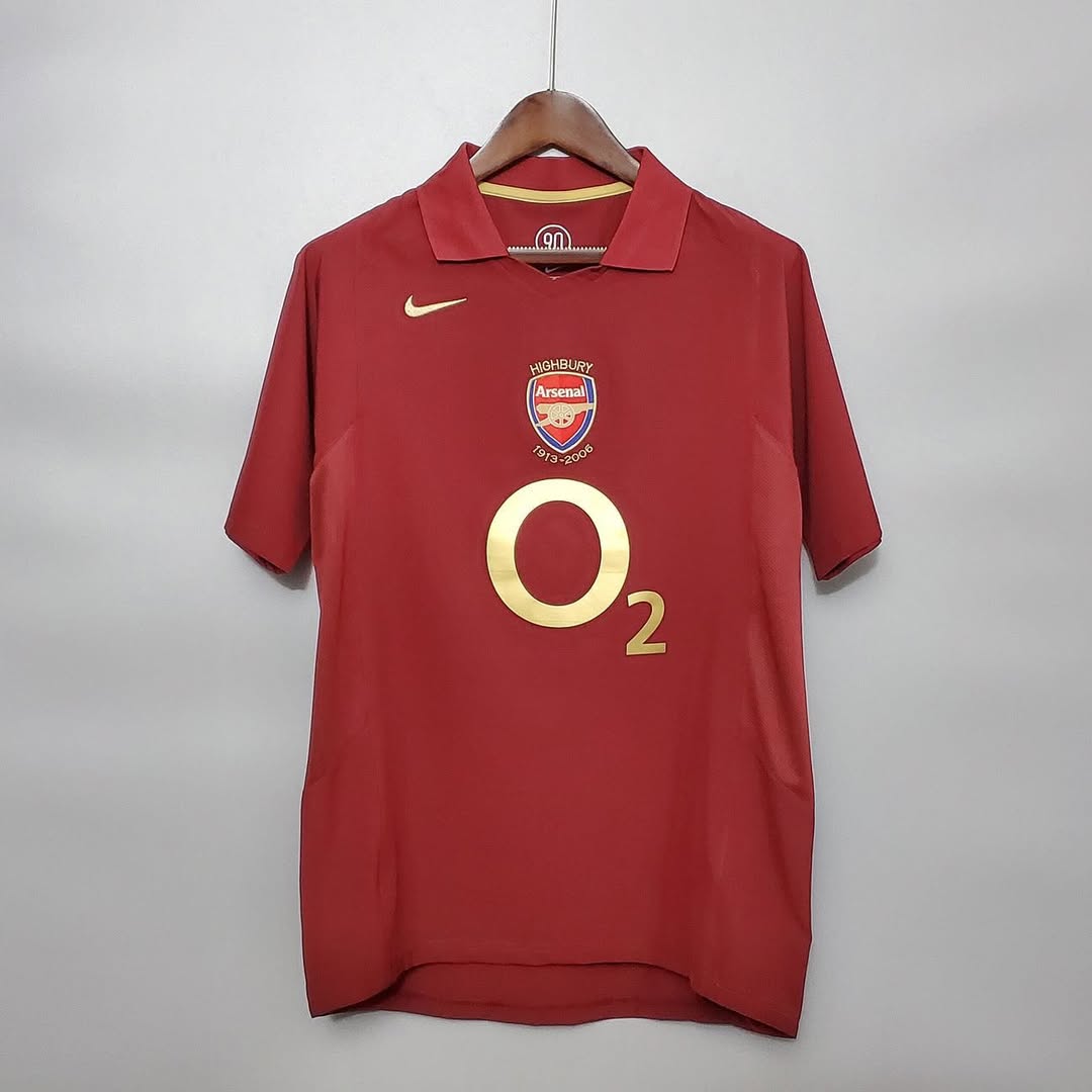 Original Arsenal Vintage O2 retro 2004 jersey high quality material