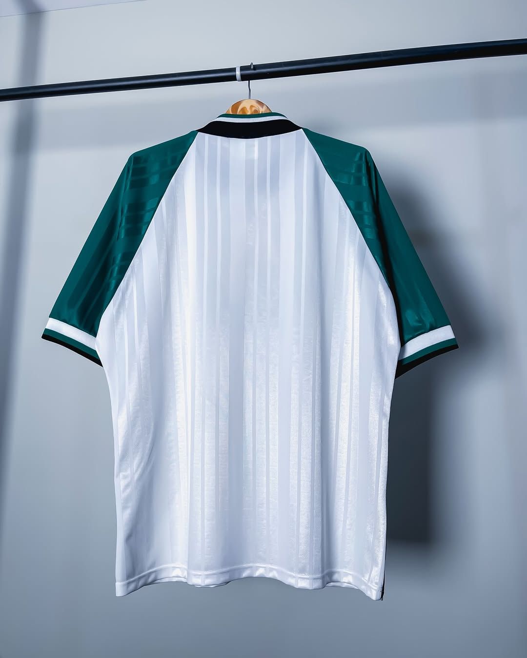 Liverpool Carlsberg 1993/94 retro vintage jersey green and white authentic old scool jersey high quality