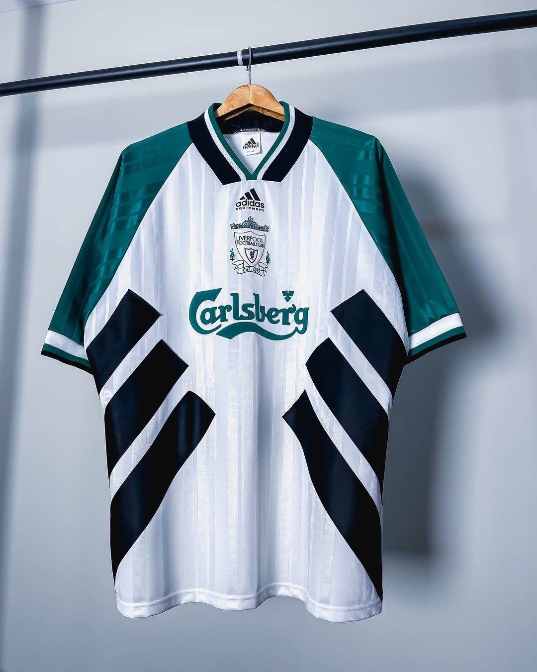 Liverpool Carlsberg 1993/94 retro vintage jersey green and white authentic old scool jersey high quality