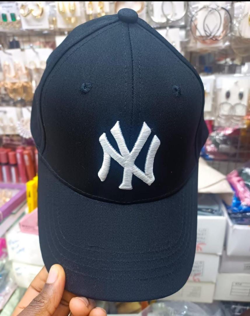 Unisex NY Embroidered Baseball Cap – Adjustable Sports Hat