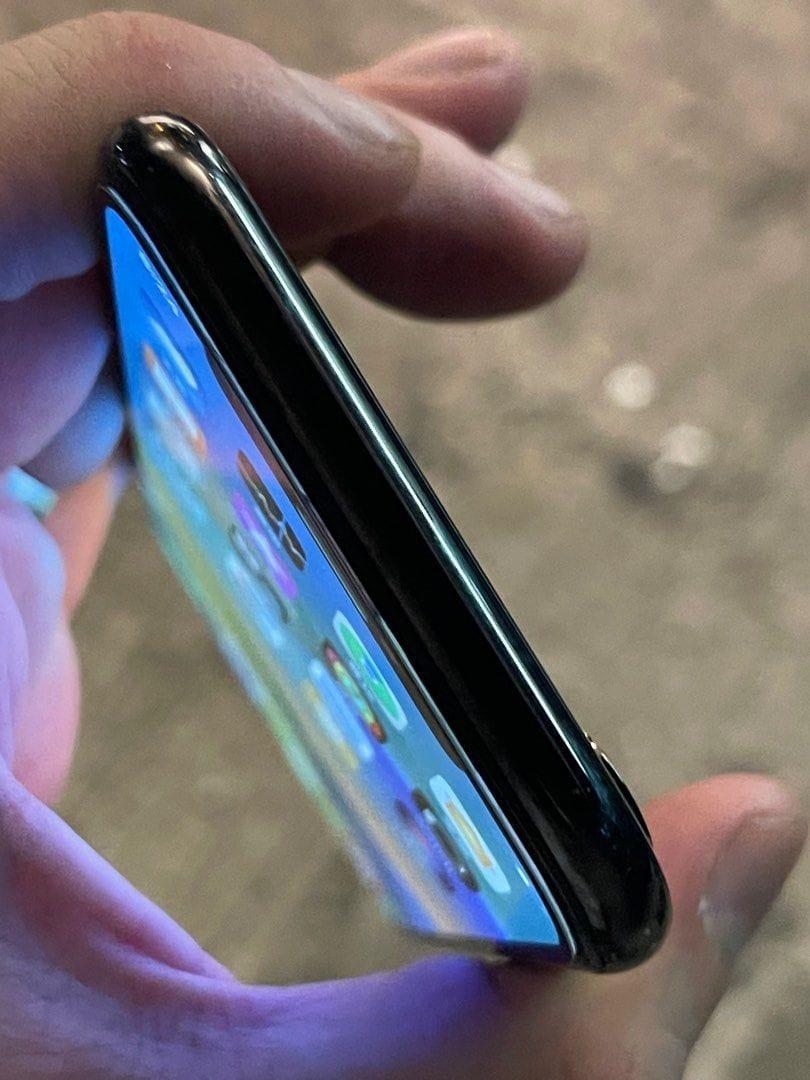 Apple iPhone x-256gb (refurbished)