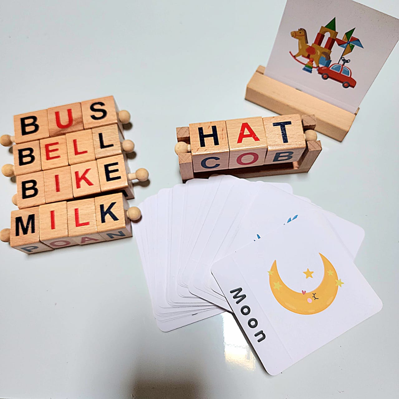 Wooden montessori Reading Blocks Short Vowel Rod Spelling Game for Preschool Boys Girls Montessori Rotating Alphabet Educational Toys
